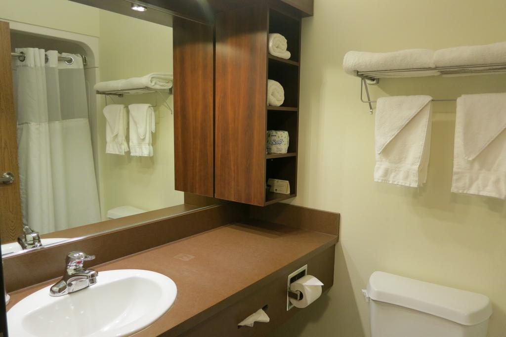 Days Inn By Wyndham Levis Lévis Quarto foto